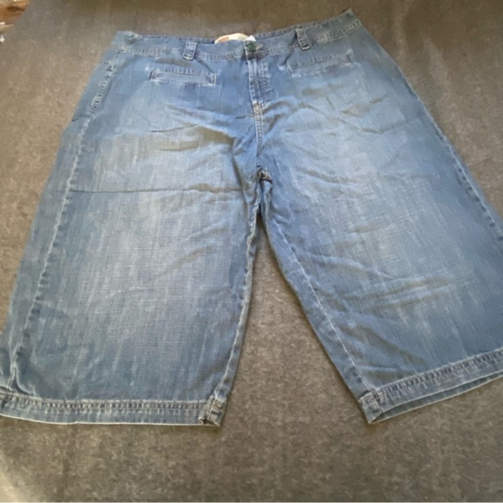 Route 66 Denim Shorts Women’s Size‎ 20W Light Wash Cotton